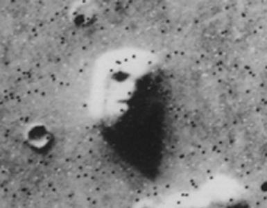 ما يرونه على المريخ: صور غامضة من الكوكب الأحمر